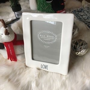 🆕❤️ LOVE Rae Dunn Ceramic Picture Frame 5x7
